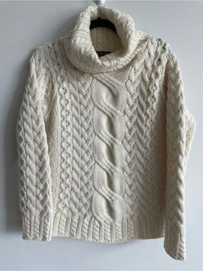 Inis Crafts Irish Turtleneck Cable Knit Sweater 100% Merino Wool Fisherman M